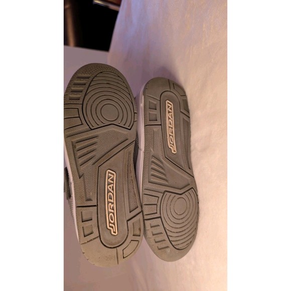 NIKE AIR JORDAN FLIGHT 45 HIGH MAX COOL GREY-WHITE SZ 4.5 (YTH) RARE! 524865-014 - Picture 12 of 15